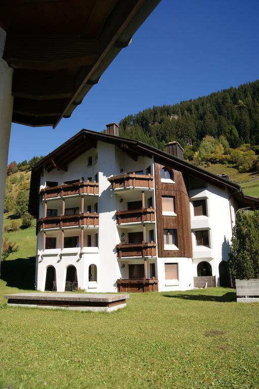 Cadras Appartement Tinzen Kamer foto